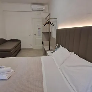 2* Guest house Mr. Charlie Brown
