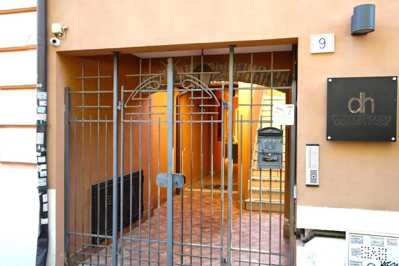 Apartment Dalmati House San Lorenzo Rome